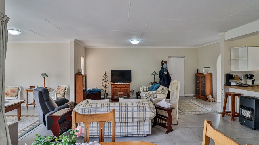 To Let 3 Bedroom Property for Rent in Lovemore Heights Estate Eastern Cape